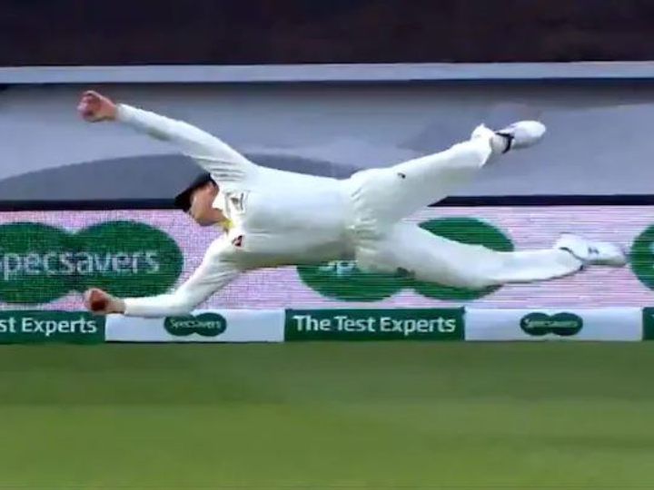 watch freak smith takes a one handed stunner to dismiss woakes WATCH: 