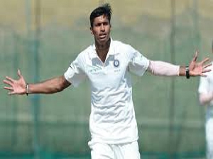 while rain abandoned play in all three games of group b on tuesday rain played spoilsport soon after delhi dismissed haryana in 32 4 overs with saini taking four wickets for 36 runs in 6 4 over Vijay Hazare Trophy: Saini Scalps 4 Wickets But Rain Forces Delhi To Share Points With Haryana