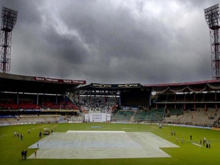 IND vs SA, 3rd T20I Weather Update: Rain Likely To Play Spoilsport in Series Finale At Chinnaswamy
