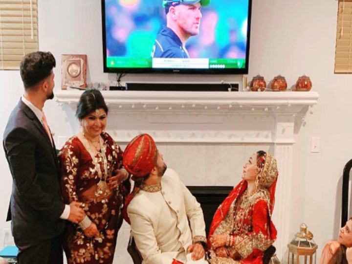 icc floored by pakistani couple who watched aus pak t20i on their wedding ICC Floored By Pakistani Couple Who Watched AUS-PAK T20I On Their Wedding