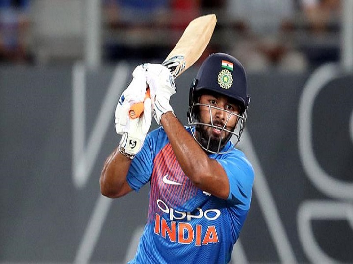 pant looks to overtake dhonis wicket keeping record in t20is against wi Pant Looks To Overtake Dhoni's Wicket-keeping Record In T20Is Against WI