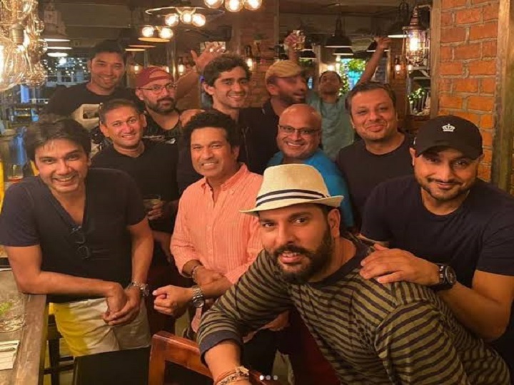 watch yuvraj on vacation mode to celebrate 38th bday with sachin bhajji agarkar Yuvraj On Vacation Mode To Celebrate 38th B'day With Sachin, 'Bhajji', Agarkar