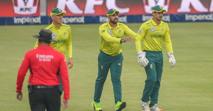 SA Fined For Slow Over-rate In 1st T20I Against Australia