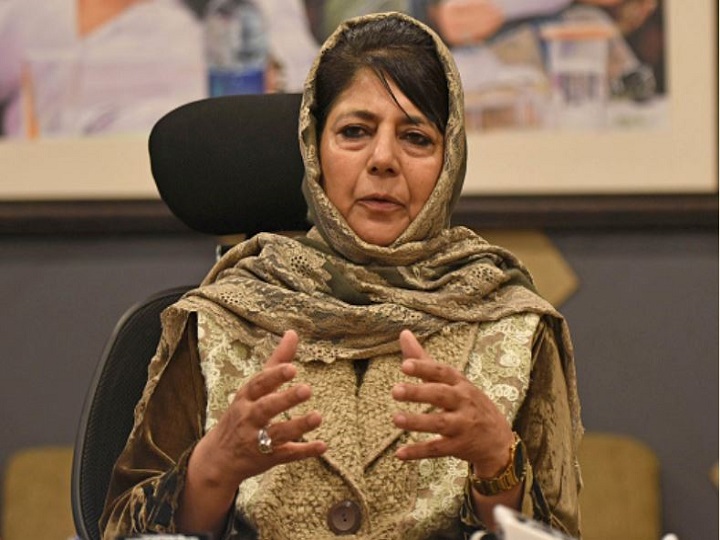 ICC World Cup 2019 | भगव्या जर्सीमुळे टीम इंडियाचा पराभव : मेहबूबा मुफ्ती