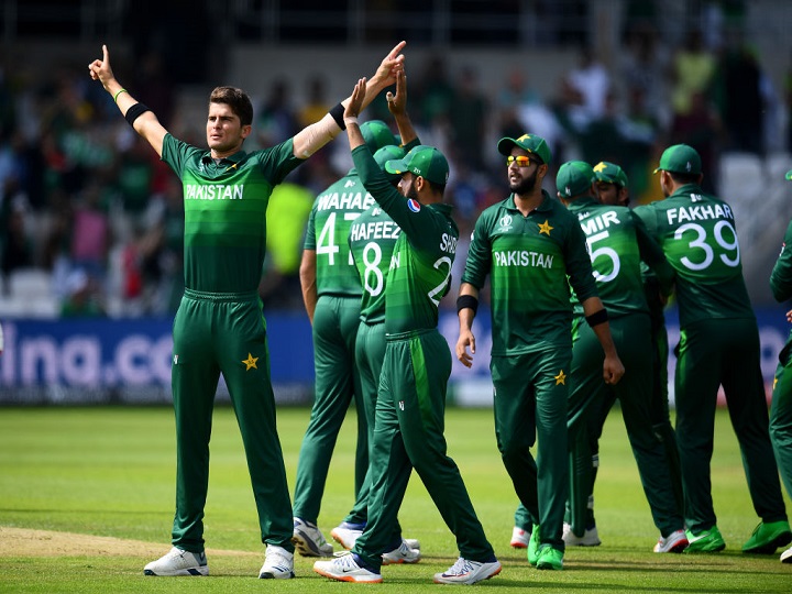 leading pakistan in front of home crowd a highlight of my career sarfaraz पाकिस्तानी खिलाड़ियों ने टीम को सपोर्ट करने के लिए घरेलू दर्शकों से की अपील