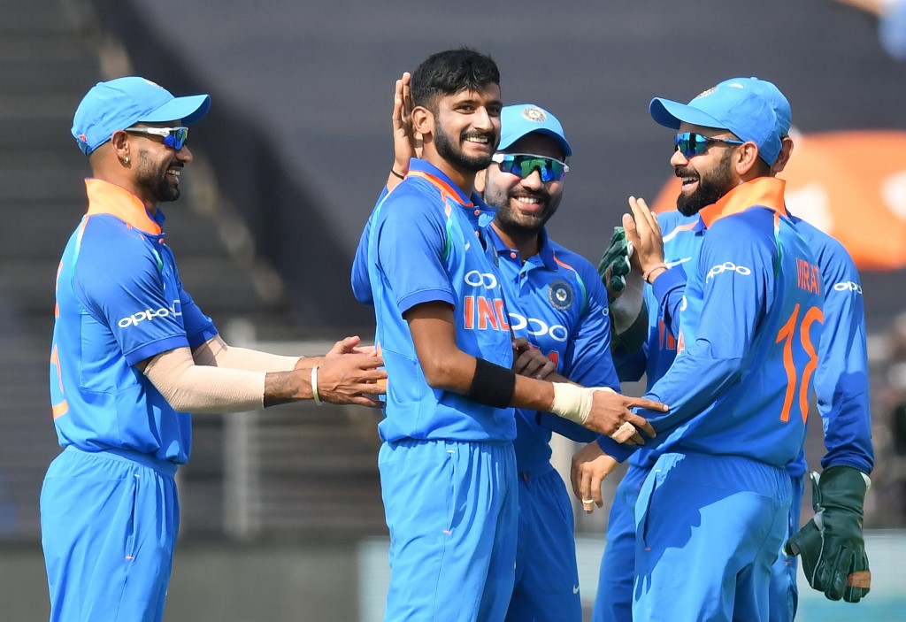 indian team set for double bonanza to get hike in daily allowance on away tours report भारतीय क्रिकेट टीम के खिलाड़ियों का दैनिक भत्ता हुआ दुगुना
