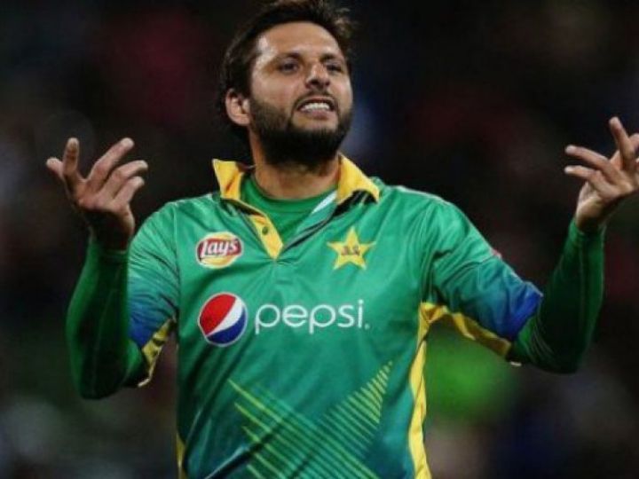 all rounder shahid afridi blames ipl franchises for pressurising sri lanka players to cancel pakistan tour शाहिद अफरीदी ने IPL फ्रेंचाइज़ियों पर फोड़ा श्रीलंकाई खिलाड़ियों के पाकिस्तान नहीं आने का ठीकरा