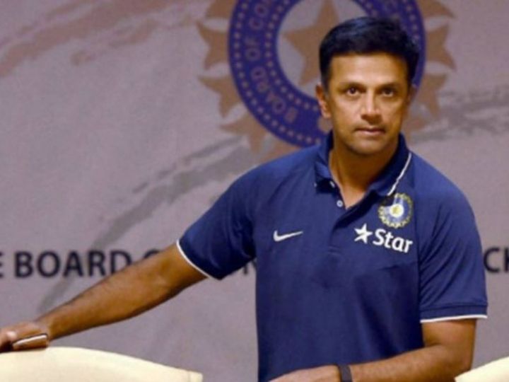 sitanshu kotak paras mhambrey replace rahul dravid as india a u 19 head coaches राहुल द्रविड़ की जगह सीतांशु कोटक और पारस म्हाम्ब्रे बने इंडिया ए और अंडर 19 टीम के कोच