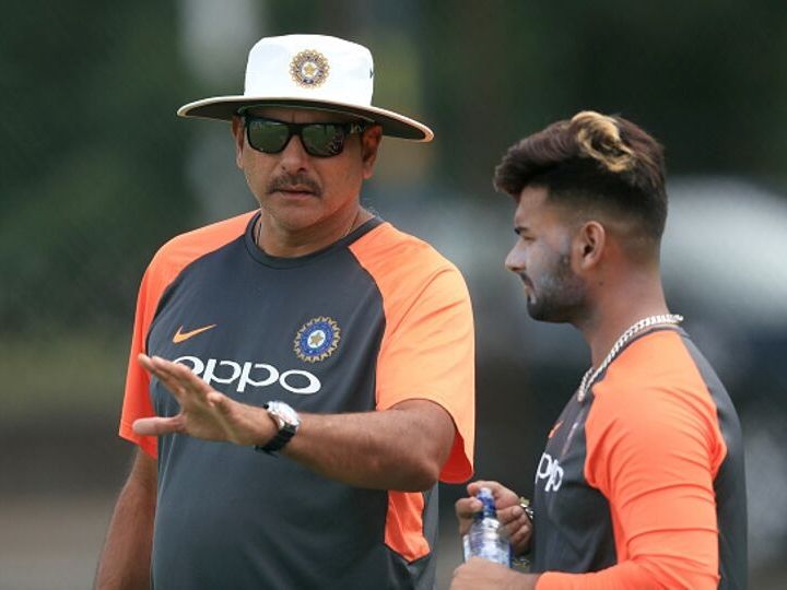 please leave rishabh pant alone says rohit sharma रिषभ पंत को अकेला छोड़ दें और उन्हें खुलकर खेलने दें: रोहित शर्मा