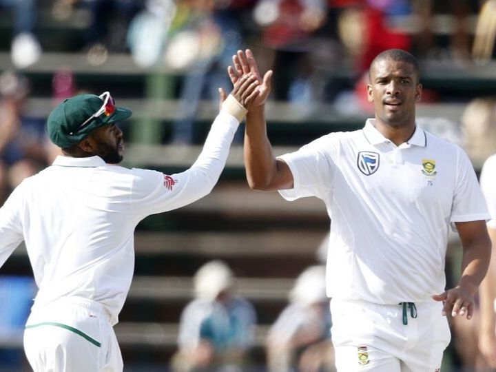 senior south african players should throw first punch at india vernon philander IND vs SA: वर्नोन फिलैंडर को है टेस्ट सीरीज में सीनियर खिलाड़ियों से अच्छे प्रदर्शन की उम्मीद