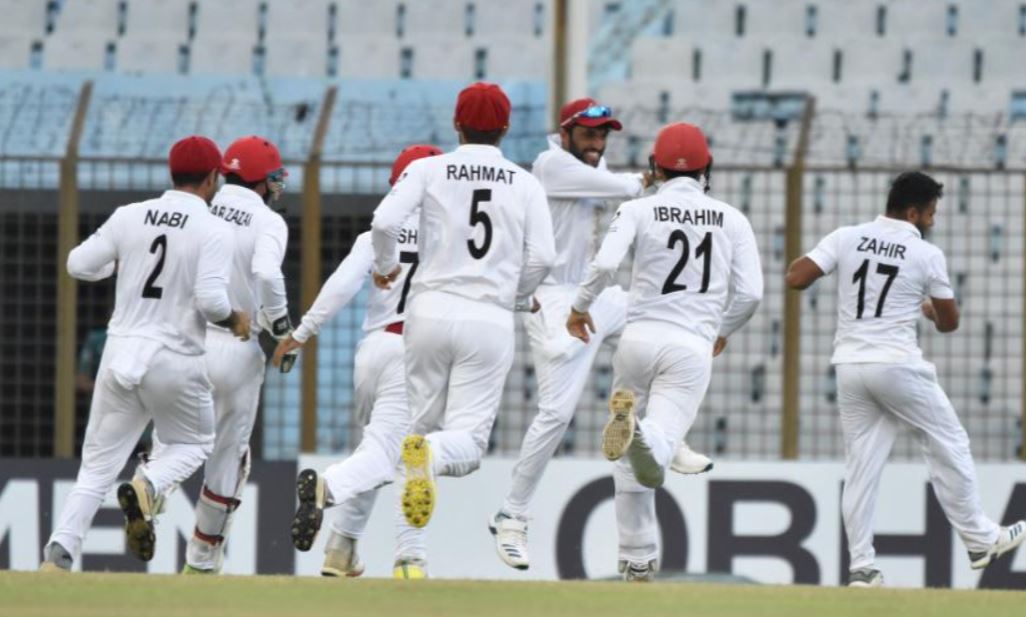 इससे पहले ऑस्ट्रेलिया की टीम ने साल 1877 से 1879 के बीच खेले गए तीन मैचों में से दो में जीत दर्ज की थी जबकि एक में उसे हार का सामना करना पड़ा था.