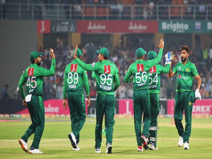 पाकिस्तान के खिलाड़ी क्रिकेट नहीं बल्कि ओलंपिक और रेसलिंग की तैयारी कर रहे हैं: आमिर सोहेल