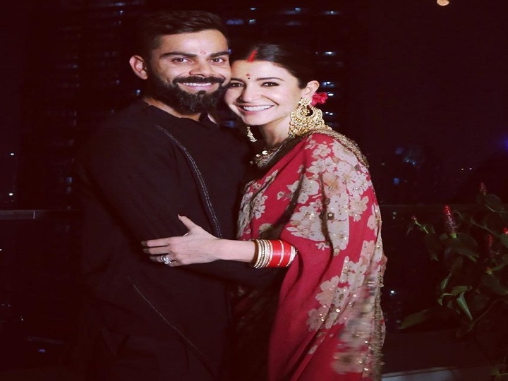 the ones who fast together laugh together virat kohli anushka sharma give us the best couple goals on karwa chauth विराट और अनुष्का ने कुछ इस अंदाज में मनाया करवा चौथ, शेयर की ये बेहतरीन तस्वीर