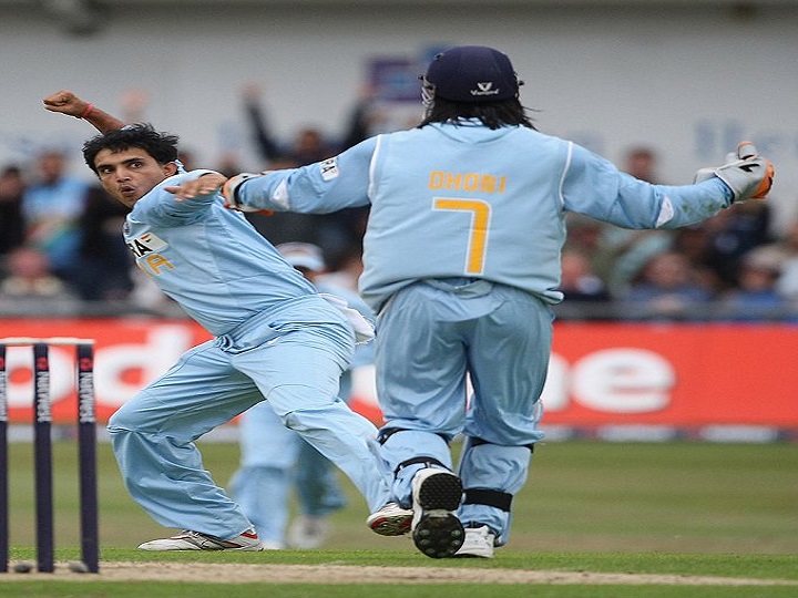 मैं जल्द ही उनसे बात करूंगा, धोनी एक चैंपियन खिलाड़ी हैं और उनपर मुझे गर्व है: गांगुली