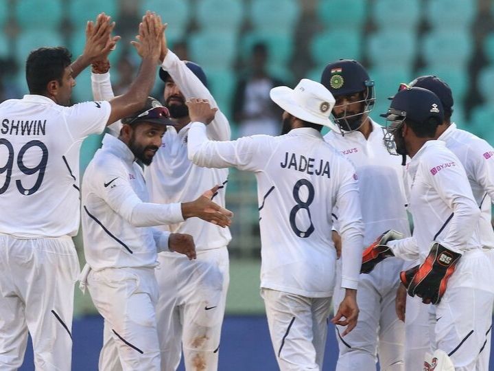 1st Test, Day 2 IND vs SA: मयंक-रोहित के बाद स्पिनर्स के जाल में फंसा दक्षिण अफ्रीका match report of day 2 between india and south africa 1st test 1st Test, Day 2 IND vs SA: मयंक-रोहित के बाद स्पिनर्स के जाल में फंसा दक्षिण अफ्रीका