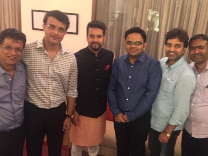 sourav ganguly shares photo with new team at bcci thanks anurag thakur बीसीसीआई की नई टीम के साथ सौरव गांगुली ने सोशल मीडिया पर शेयर की तस्वीर