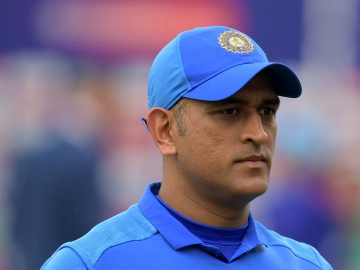 dhoni would return at cricket ground soon might be seen playing for aisa xi धोनी की जल्द हो सकती है मैदान पर वापसी, सामने आई बड़ी खबर