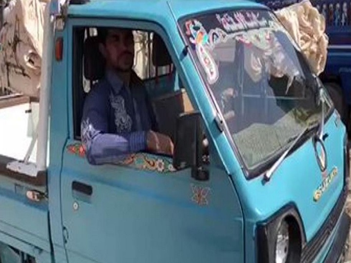 mohammad%e2%80%89hafeez slams pcb after video of pakistan cricketer turning van driver goes viral घरेलू क्रिकेटर का वीडियो वायरल होने के बाद पीसीबी पर भड़के मोहम्मद हफीज