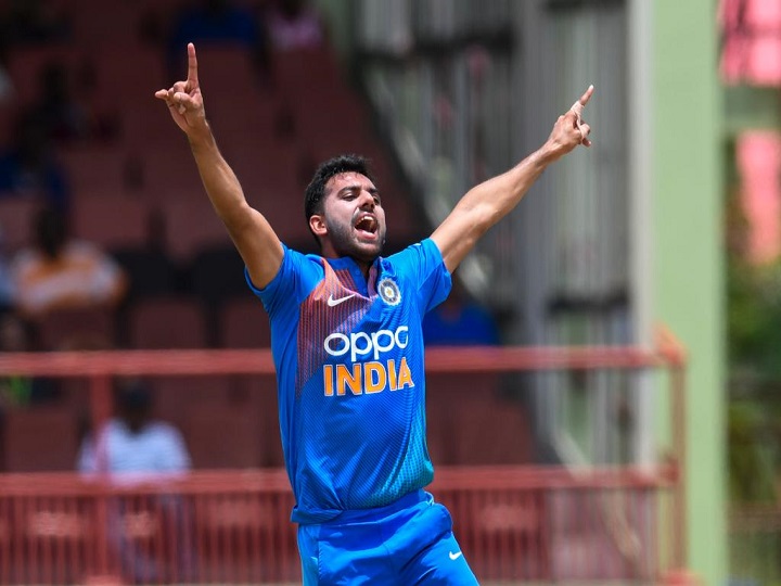 20 balls 7 runs 6 wickets deepak chahar strikes biggest of them all 20 गेंद, 7 रन, 6 विकेट: टी20 इंटरनेशनल में दीपक चाहर ने रचा इतिहास