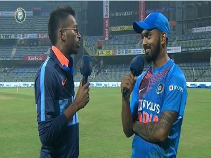 dressing room feels empty without you kl rahul is missing india teammate hardik pandya तीसरे टी20 के बाद खिलाड़ियों से मिले पंड्या, राहुल ने कहा- 'आपके बिन ड्रेसिंग रूम अधूरा'