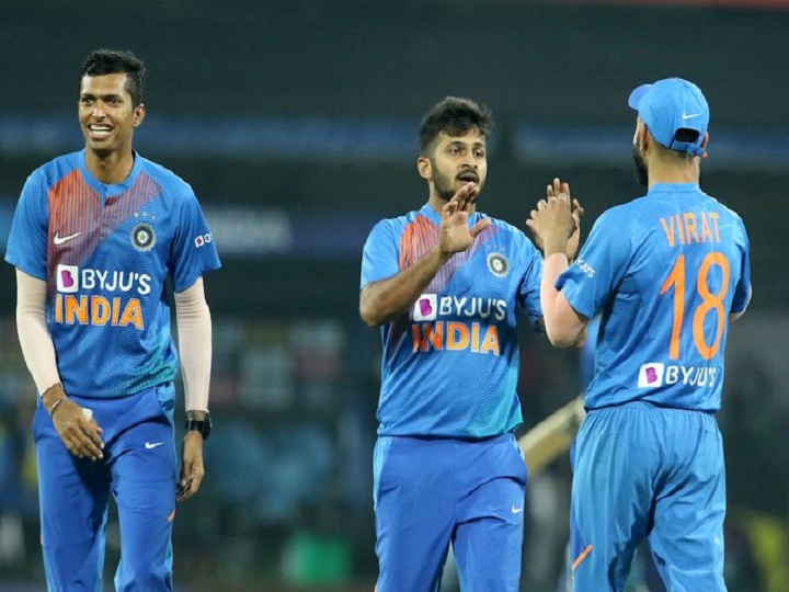 can virat kohli give shardul thakur a long innings in indian team क्या शार्दुल ठाकुर को बतौर ऑलराउंडर लंबा मौका देने की तैयारी में हैं विराट कोहली