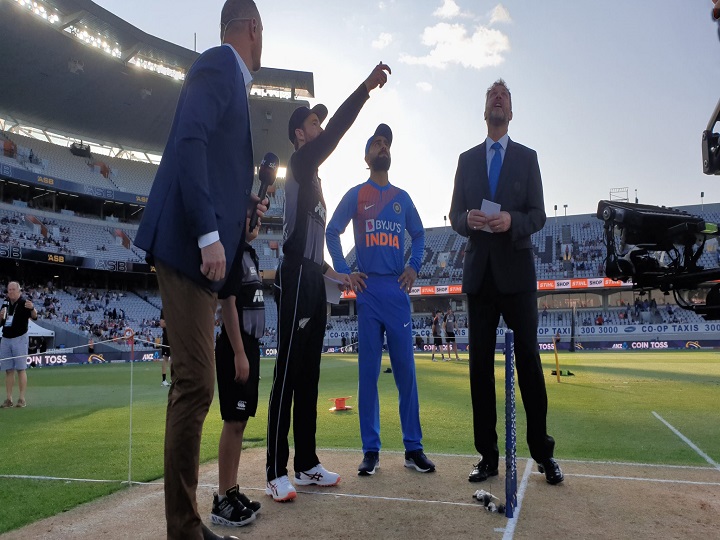 india vs new zealand 1st t20i india won the toss elected to bowl first IND vs NZ 1st T20: टीम इंडिया ने इस साल विदेश में जीता अपना पहला टॉस, टीम कर रही है गेंदबाजी, सैमसन, सैनी बाहर