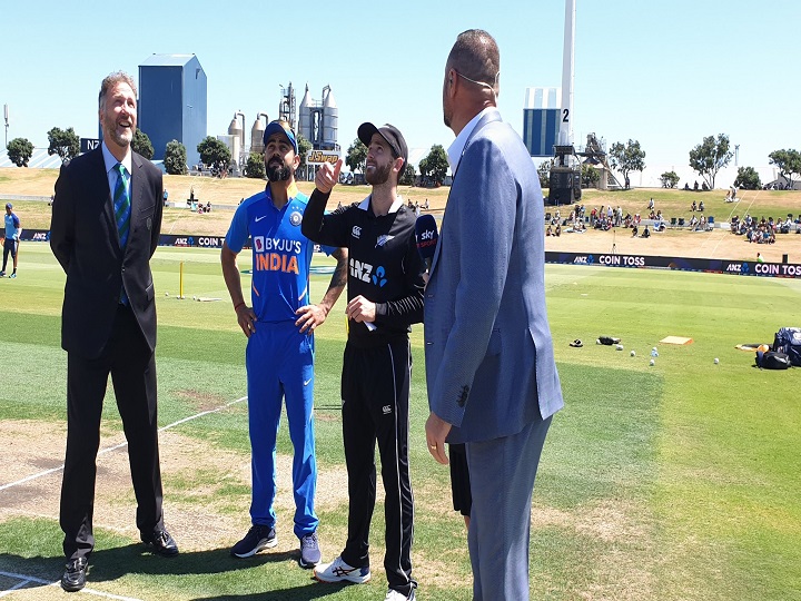 ind vs nz 3rd odi new zealand won the toss and elected to bowl first team india will play for its pride IND vs NZ 3rd ODI: न्यूजीलैंड ने जीता टॉस, टीम पहले कर रही है गेंदबाजी, टीम इंडिया के लिए साख बचाने की जंग