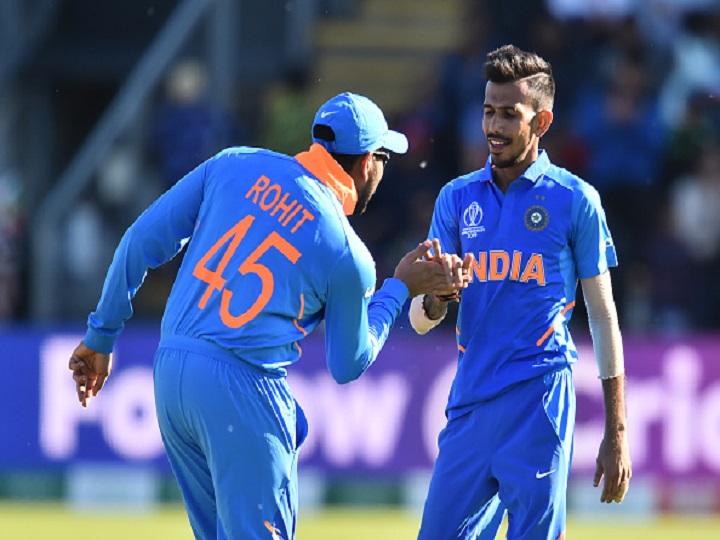 dont be jealous%e2%80%89yuzvendra chahal engages in hilarious banter with rohit sharma रोहित शर्मा ने सोशल मीडिया पर एक बार फिर खींची युजवेंद्र चहल की टांग, युजवेंद्र ने कहा- 'जलो मत'