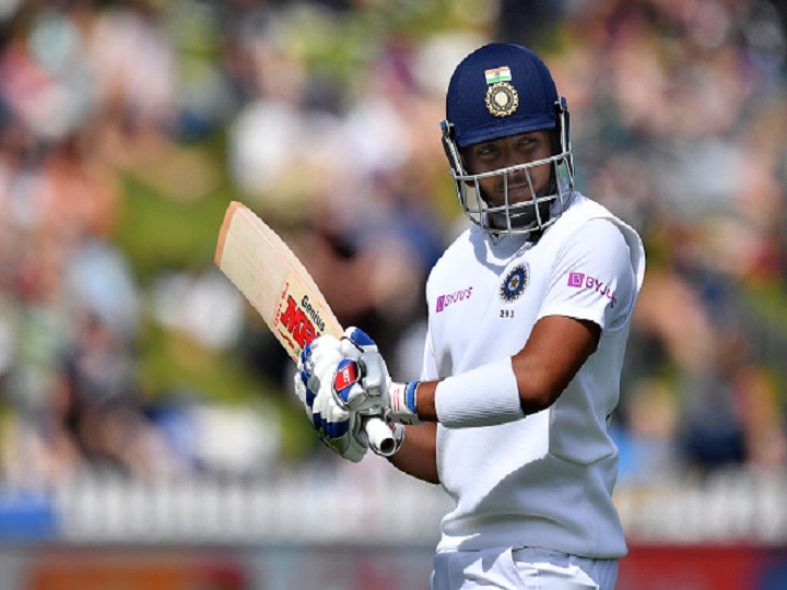 india vs new zealand injury scare for india ahead of 2nd test prithvi shaw skips practice IND vs NZ: पृथ्वी शॉ के बाएं पांव में सूजन, नहीं खेल पाएं अगला टेस्ट तो शुभमन गिल को मिलेगा मौका