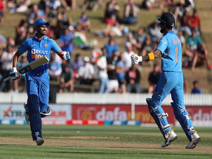 ind vs nz 1st odi shreyas iyer ton and rahul 88 helps india to put 347 runs on board IND vs NZ 1st ODI: अय्यर के शतक और राहुल की 89 रनों के पारी की बदौलत टीम इंडिया ने न्यूजीलैंड के सामने रखा 348 रनों का लक्ष्य