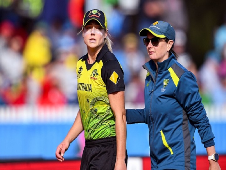 injured aussie ellyse perry ruled out of t20 cricket world cup ऑस्ट्रेलियाई खिलाड़ी एलिस पेरी को लगी चोट, महिला टी20 वर्ल्ड कप से बाहर