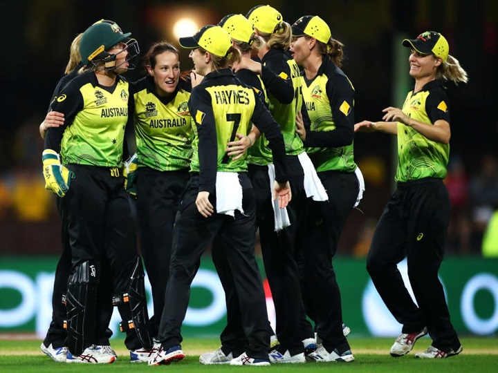 australia beat south africa by 5 runs india vs aussies final on 8 march icc t 20 women world cup Women T-20 WC: फाइनल में इंडिया को चुनौती देगा ऑस्ट्रेलिया, दक्षिण अफ्रीका को 5 रन से हराया